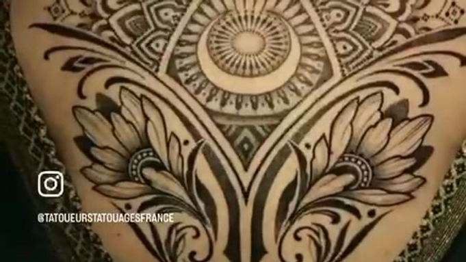 Tatoueuse Sète Zong TheBlackpeacock